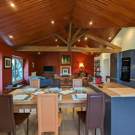 Avec Piscine Chauffee Et Wi-fi En Pleine Nature - Fr-1-653-283