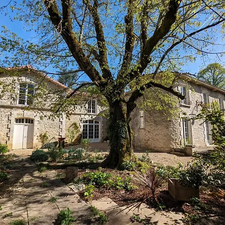 Сasa de vacaciones Avec Piscine Chauffée Et Wi-fi En Pleine Nature - Fr-1-653-283 Pranzac