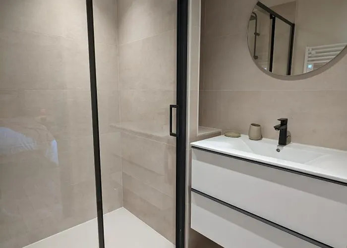 Avec Piscine Chauffée Et Wi-fi En Pleine Nature - Fr-1-653-283 *